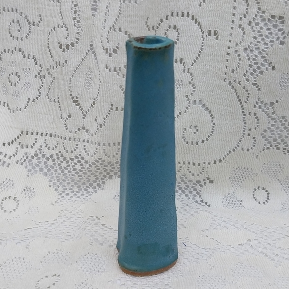 1960s Studio Art Pottery Stoneware Bud Vase Signed BTT Teal Blue Glaze Heart 6½" - Picture 4 of 6
